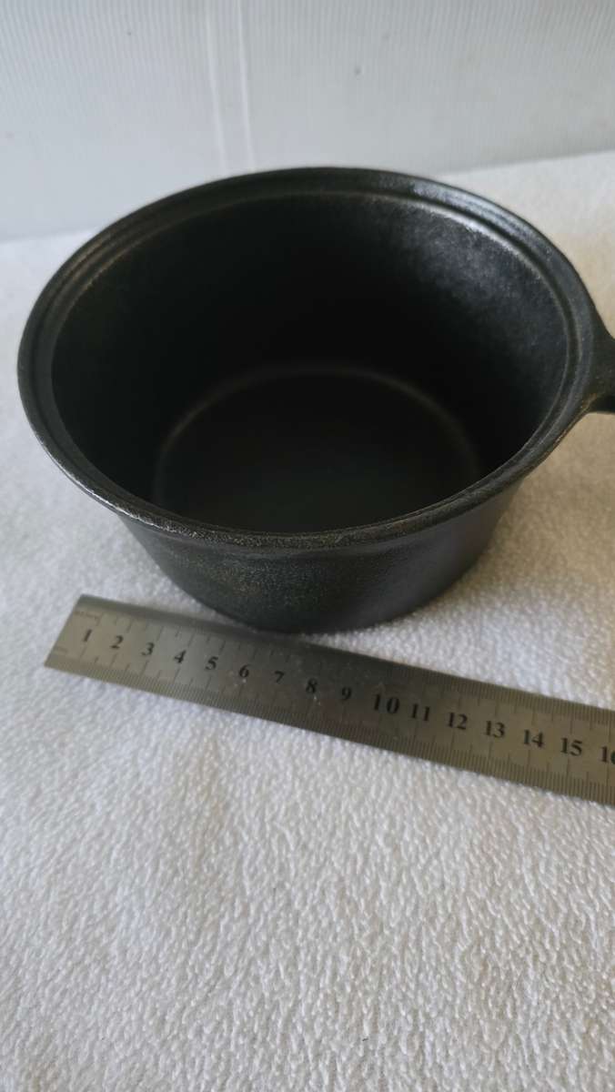SOLID CAST IRON SAUCEPAN