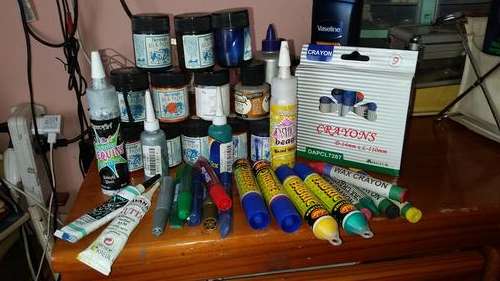 LOTS OF CRAFTWORK PAINT AND ALL-SEE ESCRIPTION