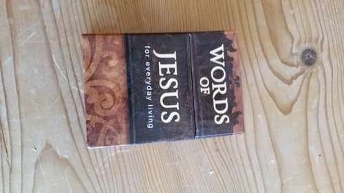 BOX OF 50 INSPIRATIONAL CARDS(WORDS BY JESUS)- SEE DESCRIPTION