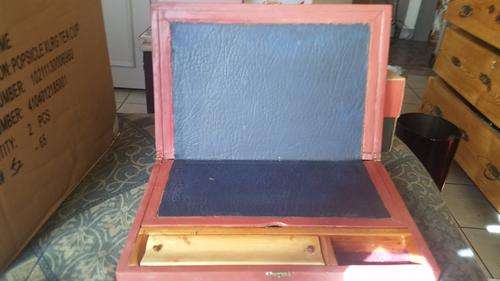 VERY OL;D AND RARE IN FOLD-UP WOOD CASE INCL,CARRY CASE-SEE DESCRIPTION