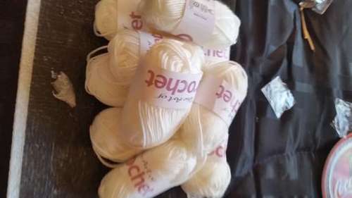 10 X CREAM WHITE WOOL(ONE BID FOR ALL)-LAST LOT