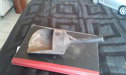 VINTAGE METAL COAL SHUTTLE SCOUP
