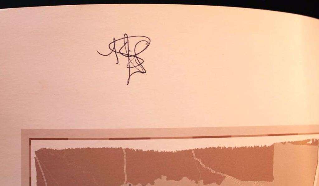 TWENTY SIGNIFICANT HISTORIC BATTLES OF KWAZULU-NATAL - KEN GILLINGS - SIGNED