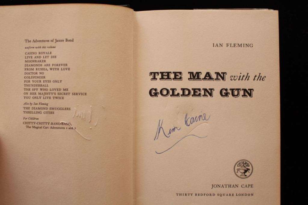 THE MAN WITH THE GOLDEN GUN by Ian Fleming (1965)