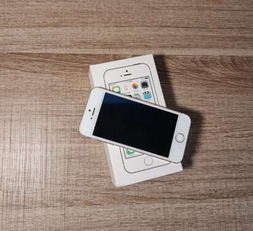 Apple iPhone 5S - Gold - New Condition