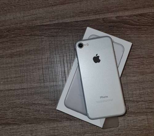 Apple iPhone 7 - Silver - New Condition