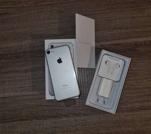 Apple iPhone 7 - Silver - New Condition