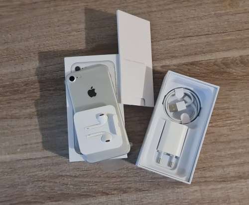 Apple iPhone 7 - Silver - New Condition