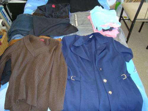 Womens clothing - JEANS, TOPS, JACKET- 17 pieces