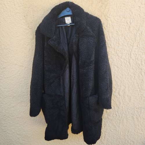 Women`s Imitation Fur Jackets - 25KG bale