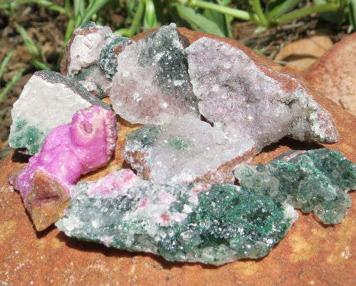 Cobaltoan Calcite, Malachite & Quartz crystal lot - 8 pcs - Congo - Ice Cream QuartzSpecimen Lot