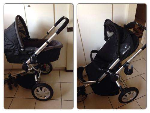 Quinny Buzz with Dreami bassinet