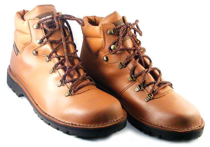 New Freestyle handcrafted leather mens hiking boots!! size12!!