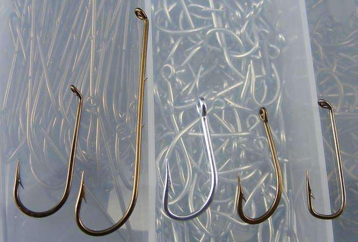 EXCLUSIVE selection 500 MUSTAD HOOKS  Great Angler's Gift!