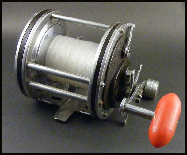 KENCOR 150D Penn Type Fishing Reel Made in Japan - Good Quality Good Condition!