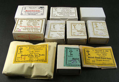 MUSTAD EXCLUSIVE selection 1000 LIGHT TACKLE HOOKS in original boxes!