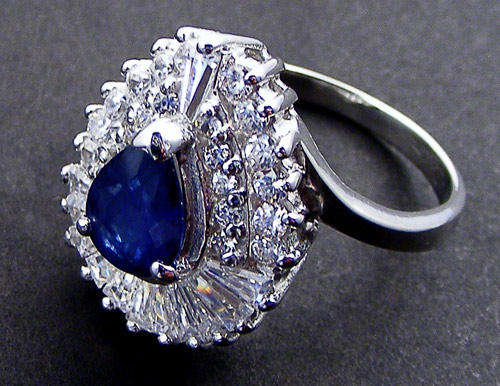 Solid 925 Sterling Silver Top Rich Blue Sapphire ring!