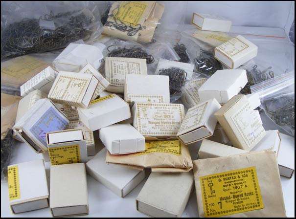 Huge lot of over 5000 genuine MUSTAD fishing hooks - ALL MUST GO FOR ONE BID!