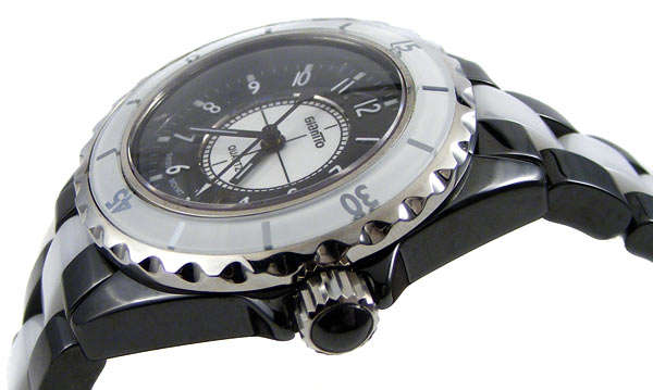**R8000.0** High-Tech Scratch Resistant Sapphire Glass - Giantto Swiss Ladies