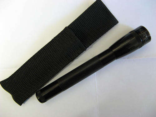 LED Mini Maglite -  AA cells -  with holster
