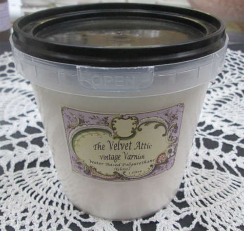 The Velvet Attic - Vintage Varnish 1L- Gloss Finish