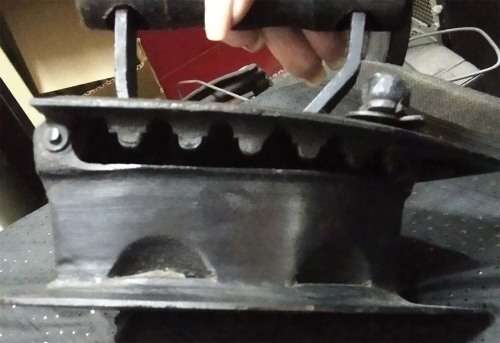 Cast Iron Old Iron with Wooden Handle