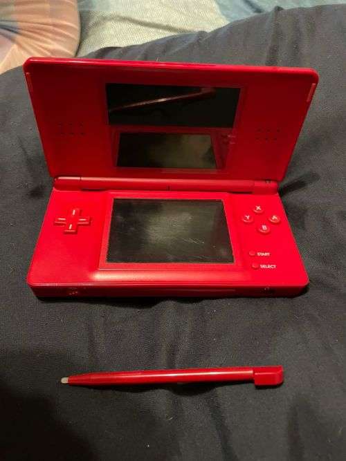 Nintendo DS Lite