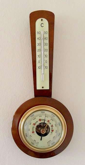 VINTAGE ANEROID BAROMETER AND THERMOMETER WORKING MADE IN WEST GERMANY