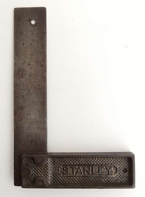 VINTAGE STANLEY CAST STEEL SET SQUARE 122 cm x 187 cm