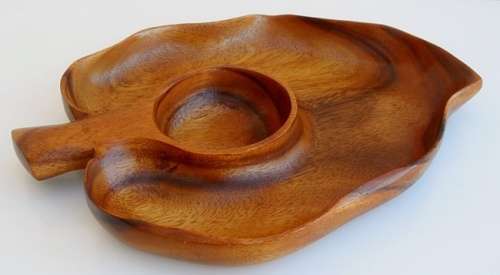 MONKEY POD WOOD SERVING TRAY/ BOWL  HAND CRAFTED 34.5 cm X 25.2 cm X 4 cm EXCELLENT CONDITION
