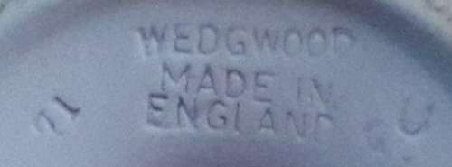 2 Small Wedgwood Jasper Ware Pieces