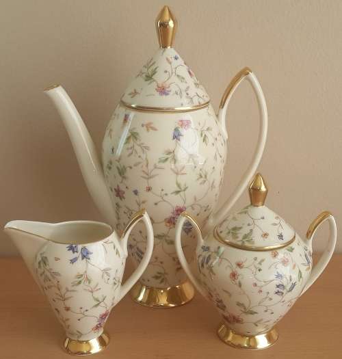 *RARE* Bavarian "Alka" Demitasse Set