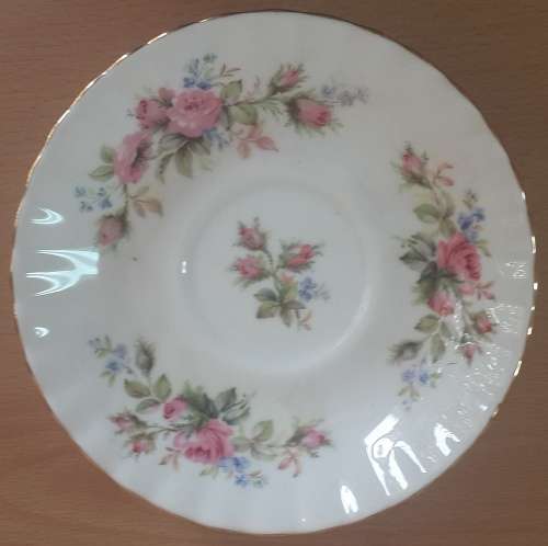 Royal Albert "Moss Rose" Trio