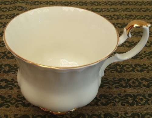 Royal Albert "Val D'or" Breakfast Duo