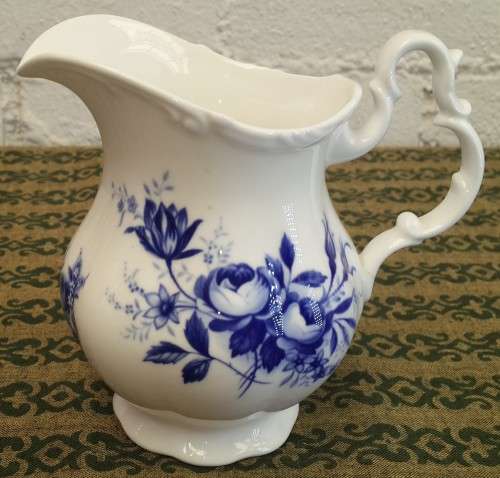 Royal Albert "Connoisseur" Milk Jug & Sugar Bowl