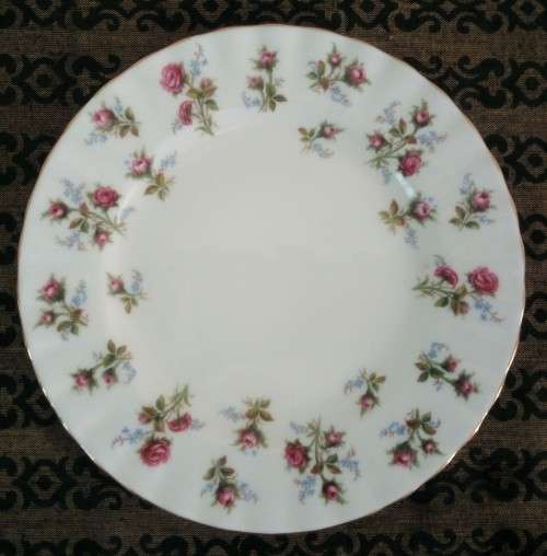 Royal Albert "Winsome" Cake/Side Plate (4 available)