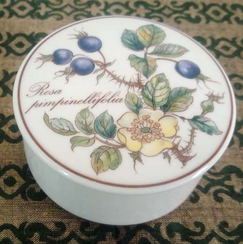 Small Villeroy & Boch "Botanica" Trinket Box