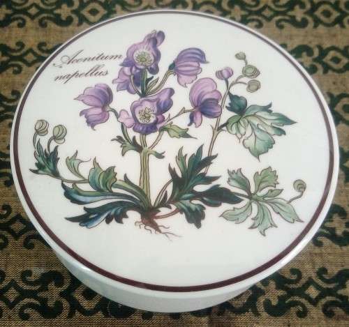 Large Villeroy & Boch "Botanica" Trinket Box