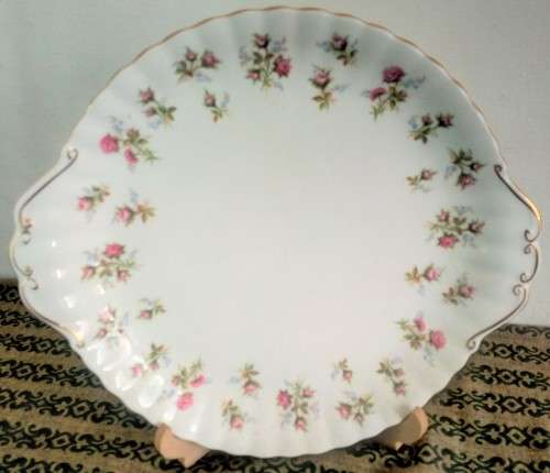 Royal Albert "Winsome" Cake Server