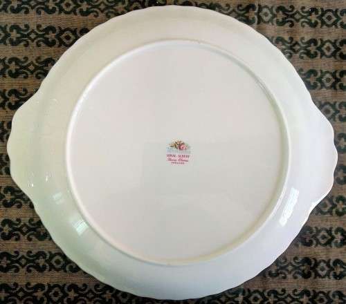 Royal Albert "Winsome" Cake Server