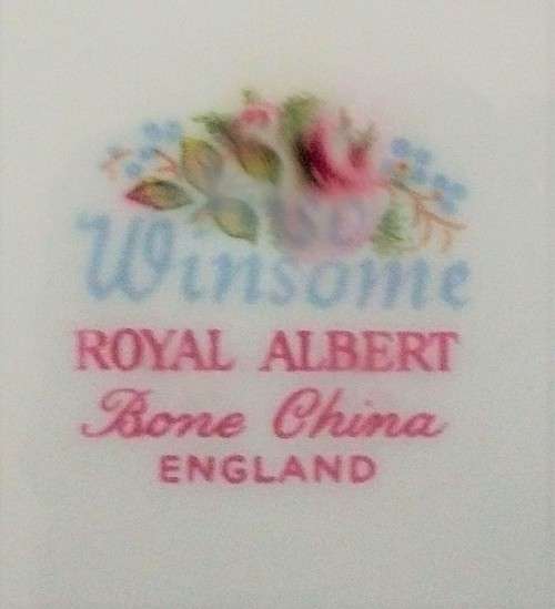 Royal Albert "Winsome" Cake Server