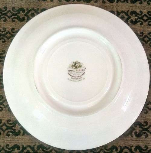 Royal Albert "Snowdrops" Breakfast Duo (Flower of the Month: January)