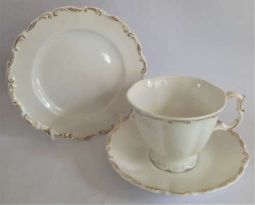 Royal Albert `Orleans` Trio (4 available)