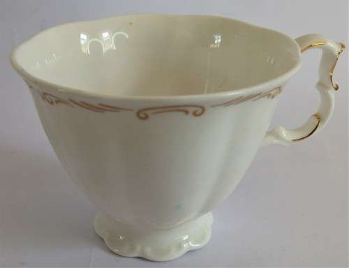 Royal Albert `Orleans` Trio (4 available)