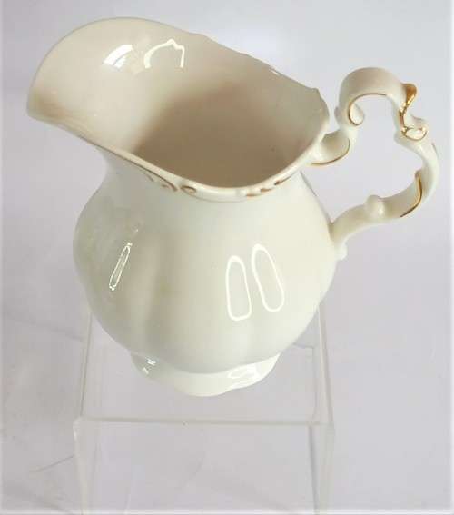 Royal Albert `Orleans` Milk & Sugar Set