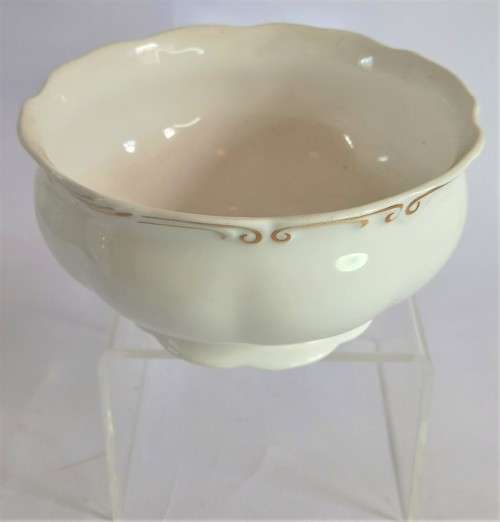 Royal Albert `Orleans` Milk & Sugar Set