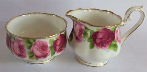Royal Albert `Old English Rose` Milk & Sugar Set