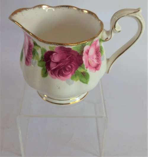 Royal Albert `Old English Rose` Milk & Sugar Set