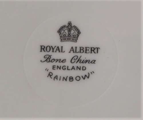 Royal Albert `Rainbow` Cake Plate/Server (Green)
