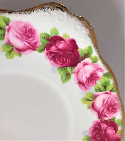Royal Albert `Old English Rose` Cake Plate/Server